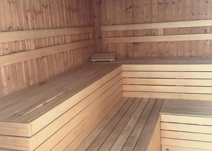 Sienna Czarna Perla 301 Czarna Gora * Stronie Slaskie